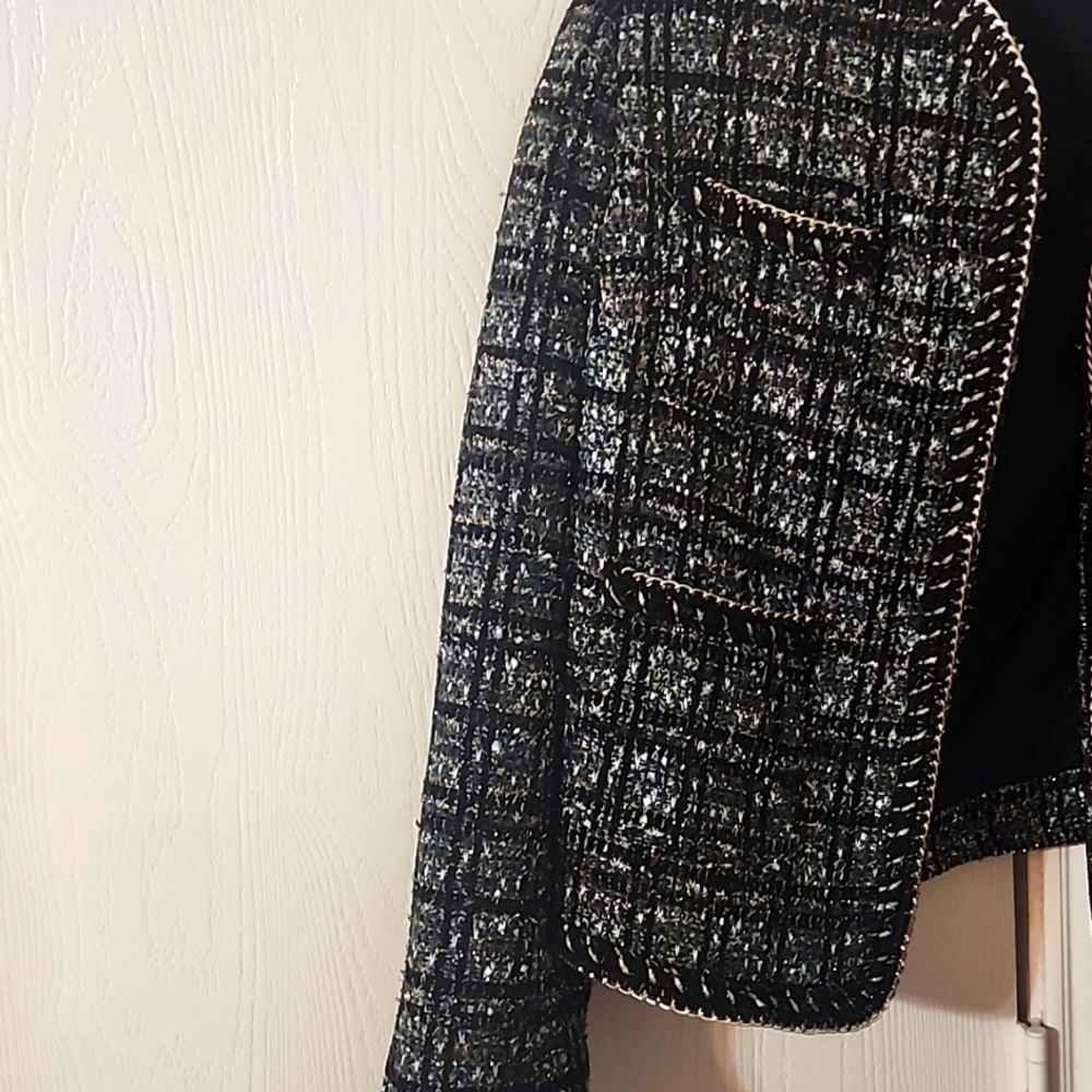 Express Jacket - Picture 2 of 10